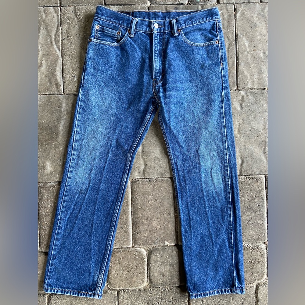 Levi’s 33x30 blue denim medium wash jeans